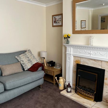 Parade Holiday Apartments Scarborough Esterno foto
