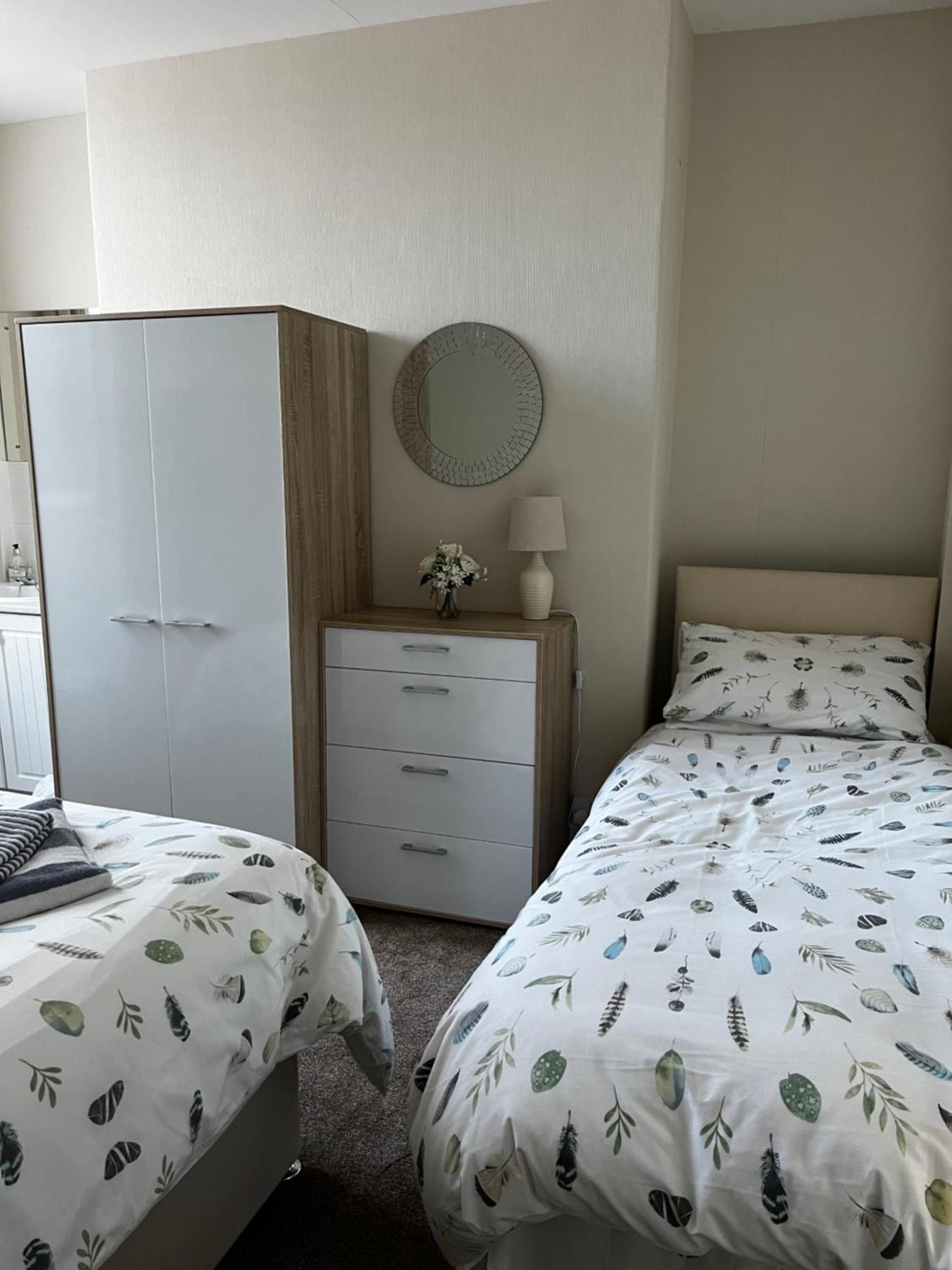 Parade Holiday Apartments Scarborough Esterno foto